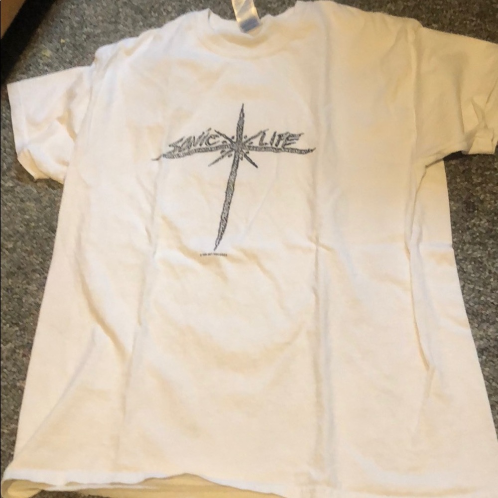 Used T-shirt by gildan size L - Picture 1 of 6